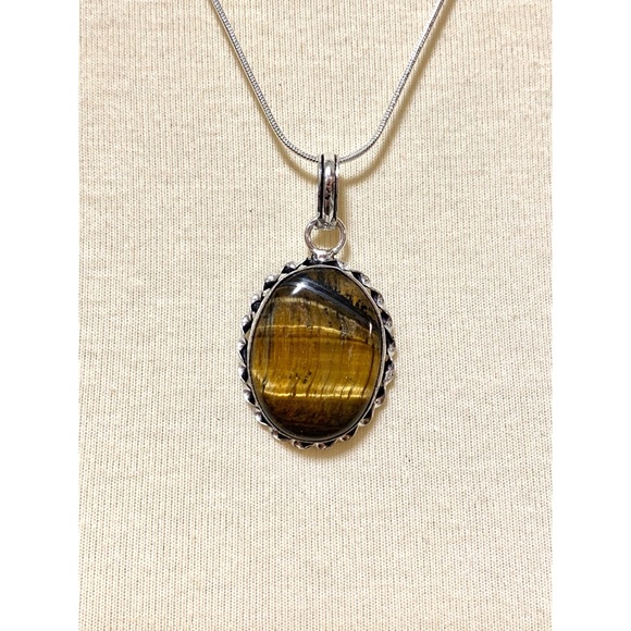 π Beautiful golden brown Tigers eye Gemstone - Picture 4 of 9